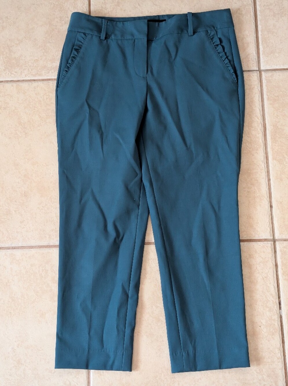 Talbots Ruffled Pocket Capri Pants Size 6P